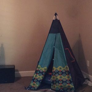 Meet your Posher, Leslie